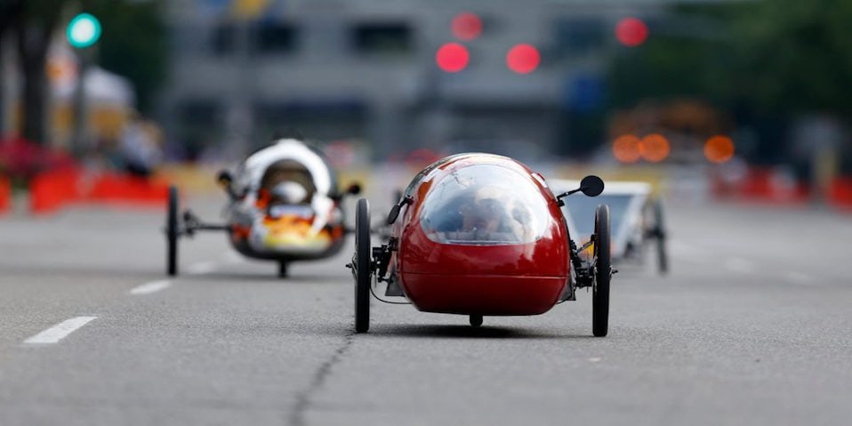 shell-eco-marathon-americas-prototype-cars-on-track